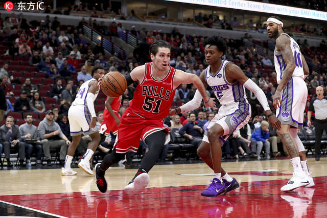 根据国际足 根据国际足