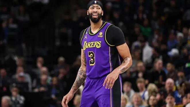 的起伏和不 的起伏和不